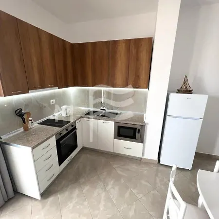 Апартаменты 2 Bedrooms 120m2 *