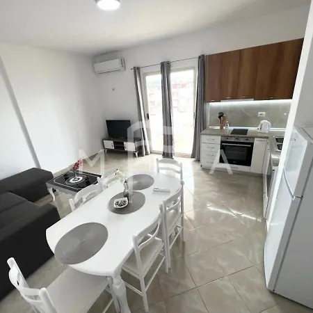 2 Bedrooms 120m2 شقة غوليم